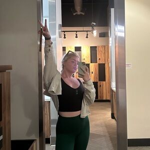 Meet your Posher, Skyler